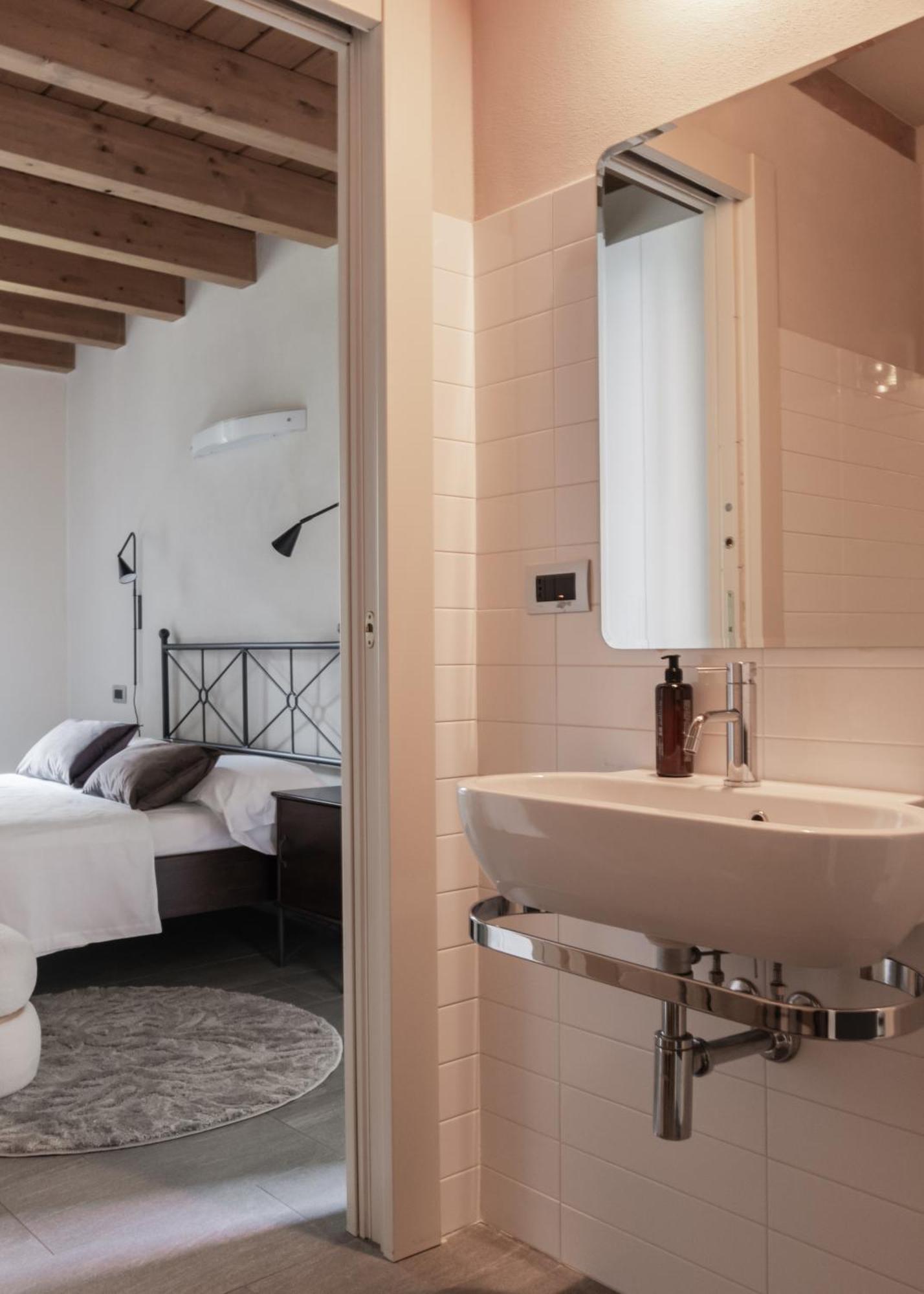Charming Moment Di Villa Porta - Jolie Maison Luino Esterno foto